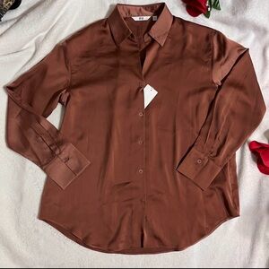NWT Uniqlo Satin Long-Sleeve Button Down Blouse - Brown - Size S